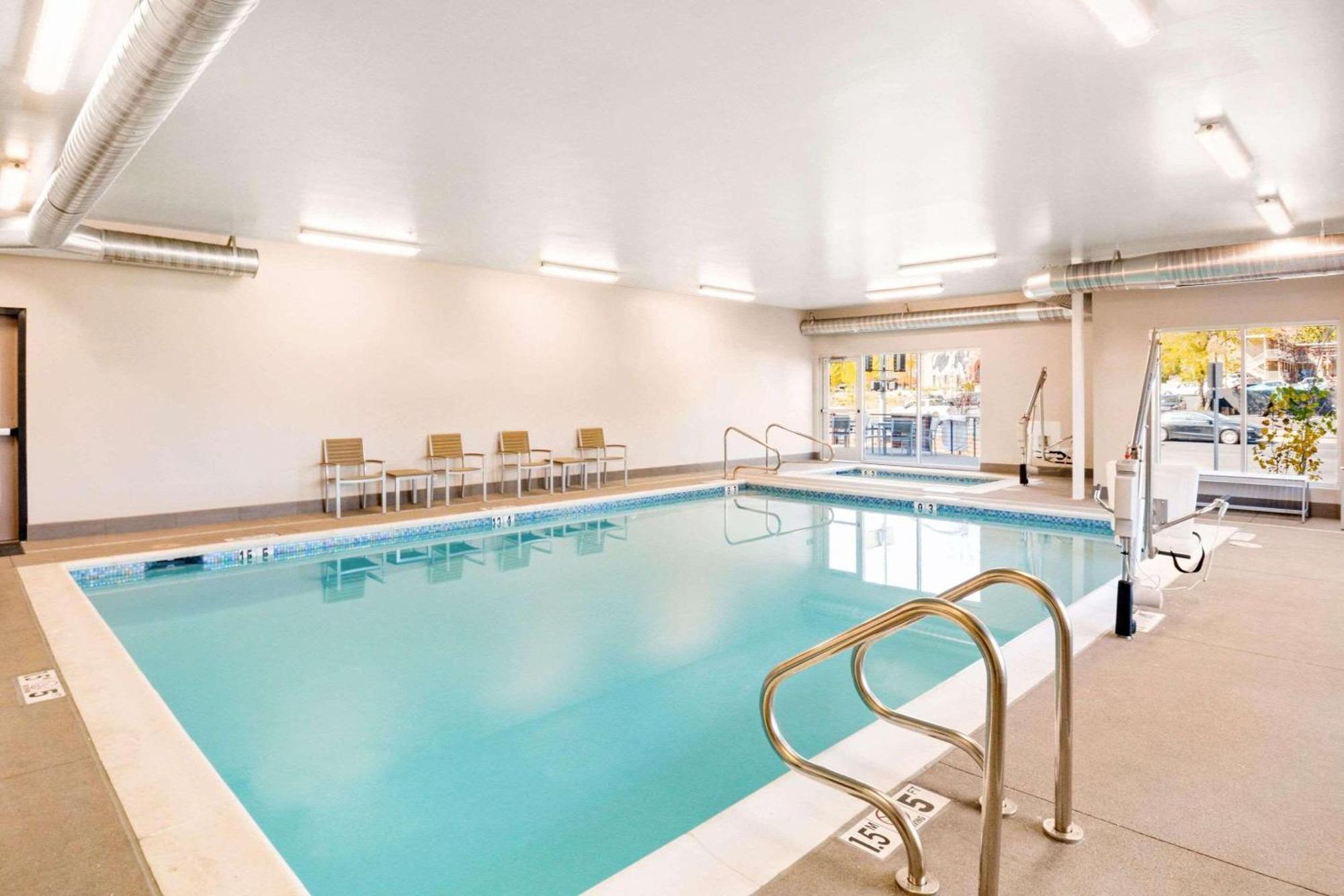 Country Inn & Suites By Radisson, Flagstaff Downtown, Az Екстериор снимка