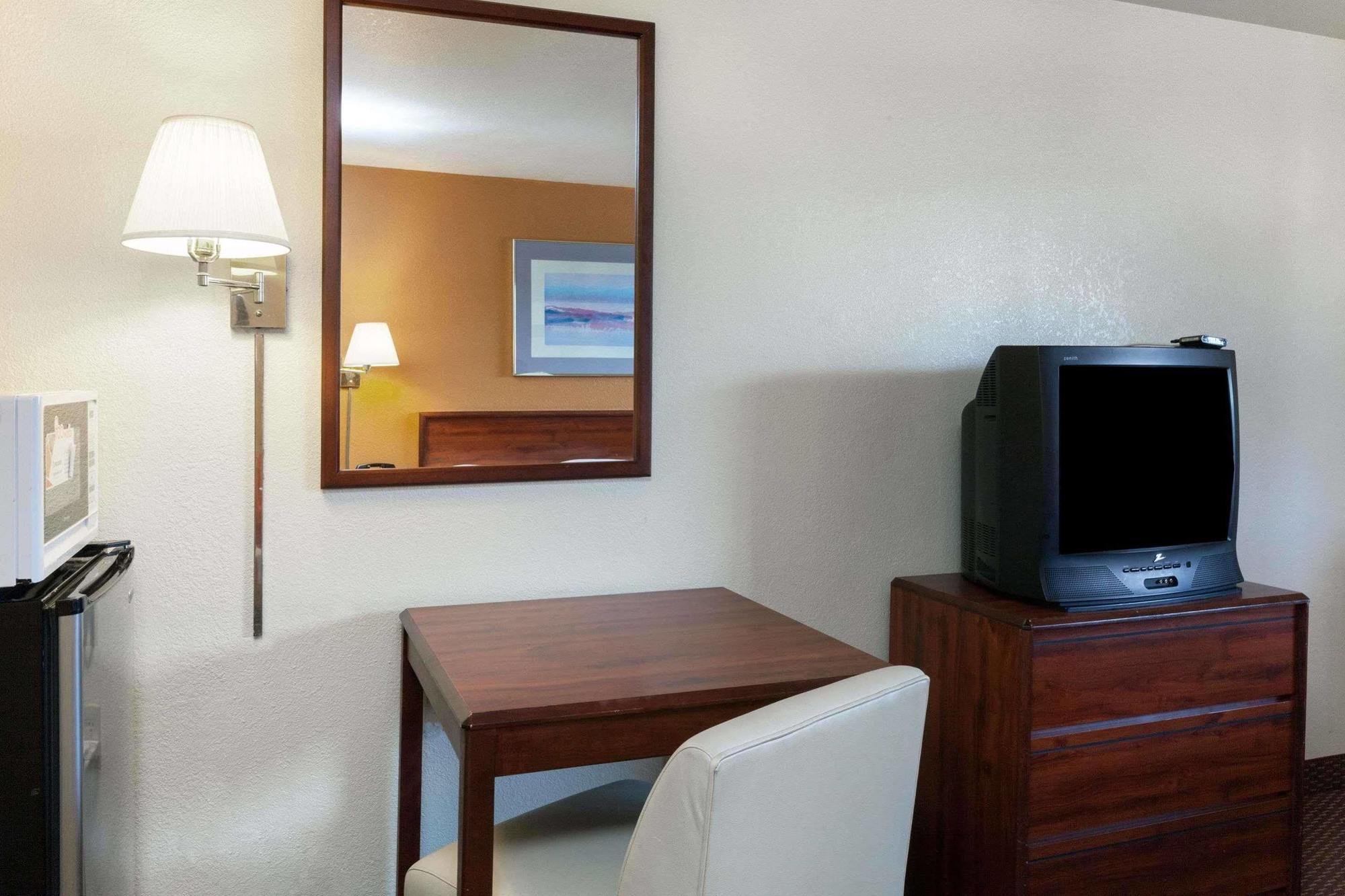 Country Inn & Suites By Radisson, Flagstaff Downtown, Az Екстериор снимка