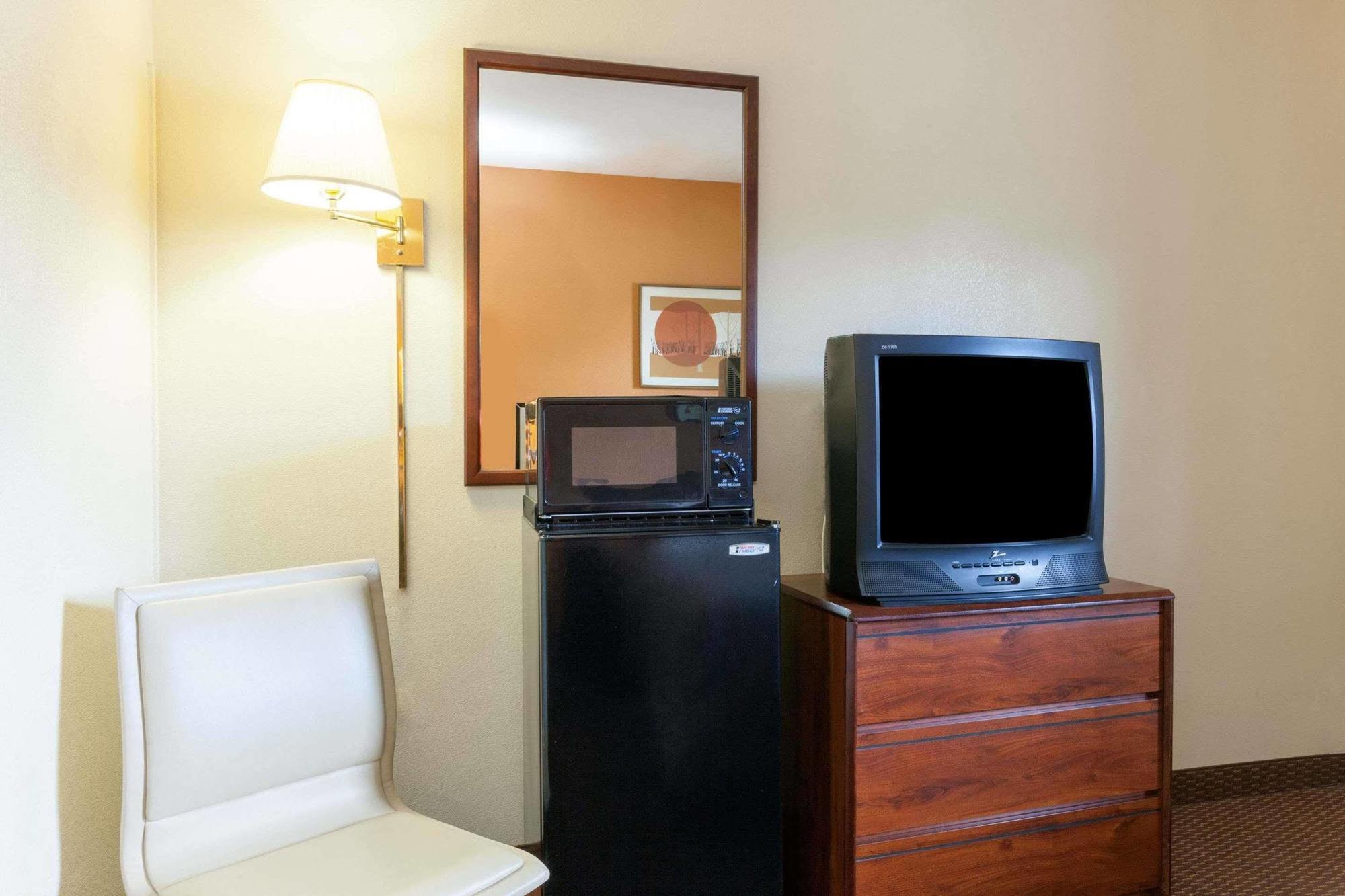 Country Inn & Suites By Radisson, Flagstaff Downtown, Az Екстериор снимка