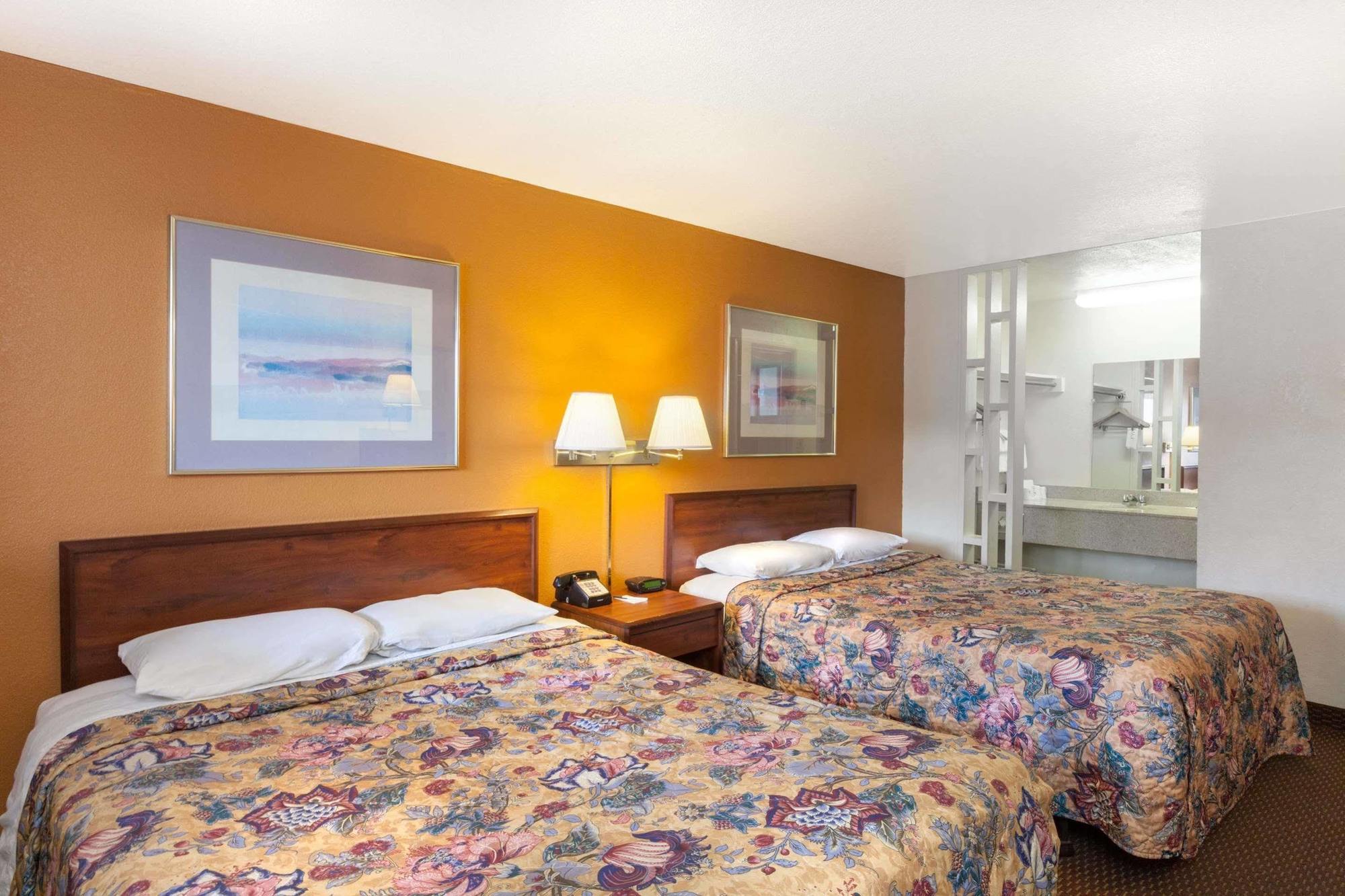 Country Inn & Suites By Radisson, Flagstaff Downtown, Az Екстериор снимка